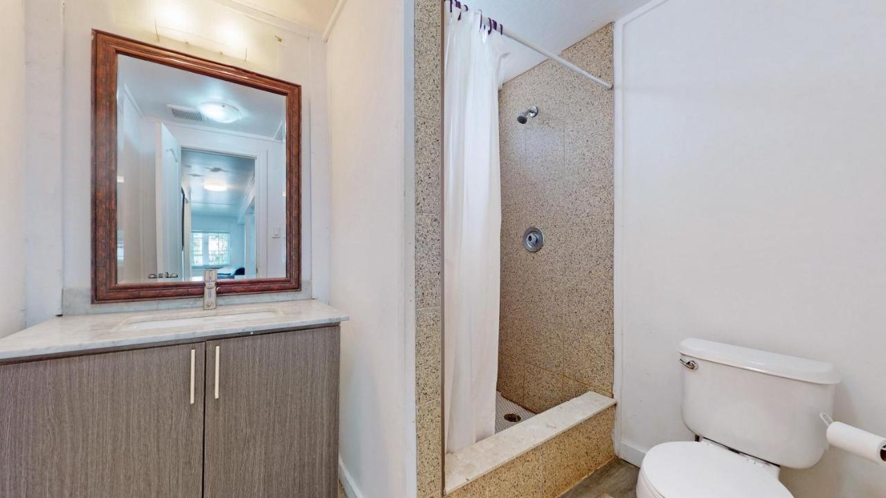Main Beach River Retreat - Wasaga Beach 1 - Main Strip - 93 Mosley St Ngoại thất bức ảnh